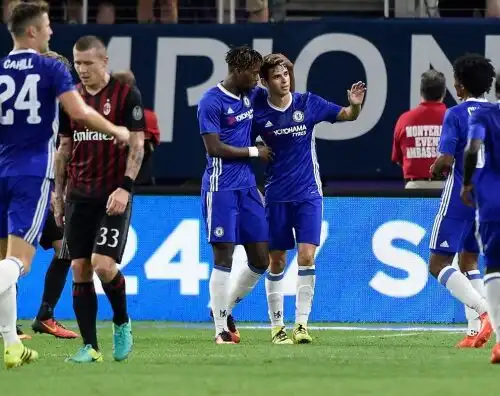 Conte e Oscar stendono il Milan