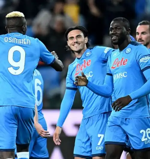 Napoli straripante: 4-0 sul campo dell’Udinese e testa solitaria