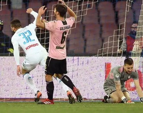 Serie A, Napoli-Palermo 1-1: una papera salva gli azzurri