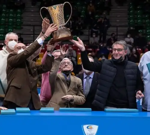 Cantù ha celebrato la Coppa dei Campioni del 1982