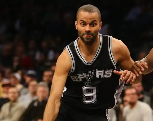 Nba, Parker saluta gli Spurs