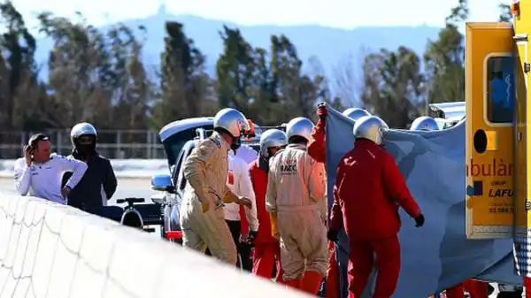 Lo spagnolo della McLaren è andato a sbattere all'interno della curva 3.