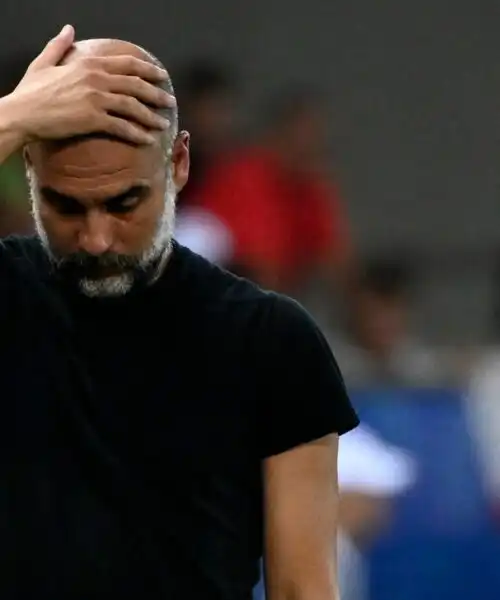 Pep Guardiola costretto ad operarsi: le immagini