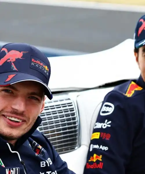 Max Verstappen domina, Sergio Perez si rassegna