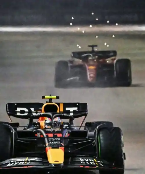 F1, GP Singapore: Sergio Perez batte Charles Leclerc, Max Verstappen 7°