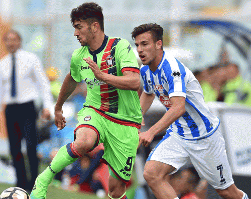 Pescara-Crotone, rissa in tribuna