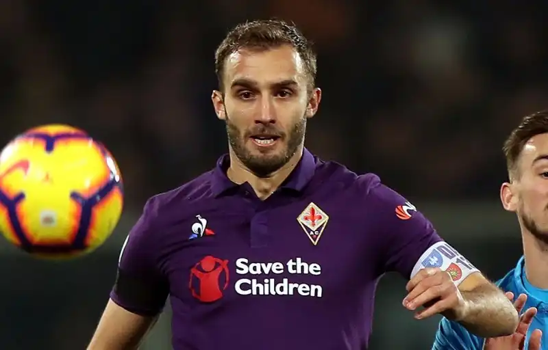 Fiorentina, fa discutere il “caso Pezzella”