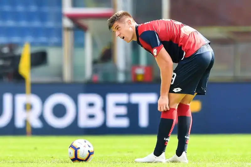 Piatek pensa al Genoa. Per ora