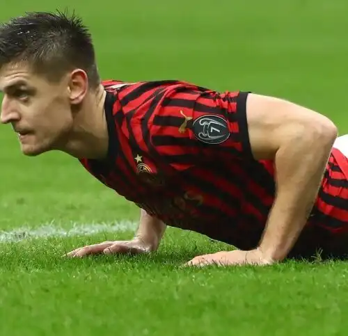 Piatek saluta i tifosi del Milan