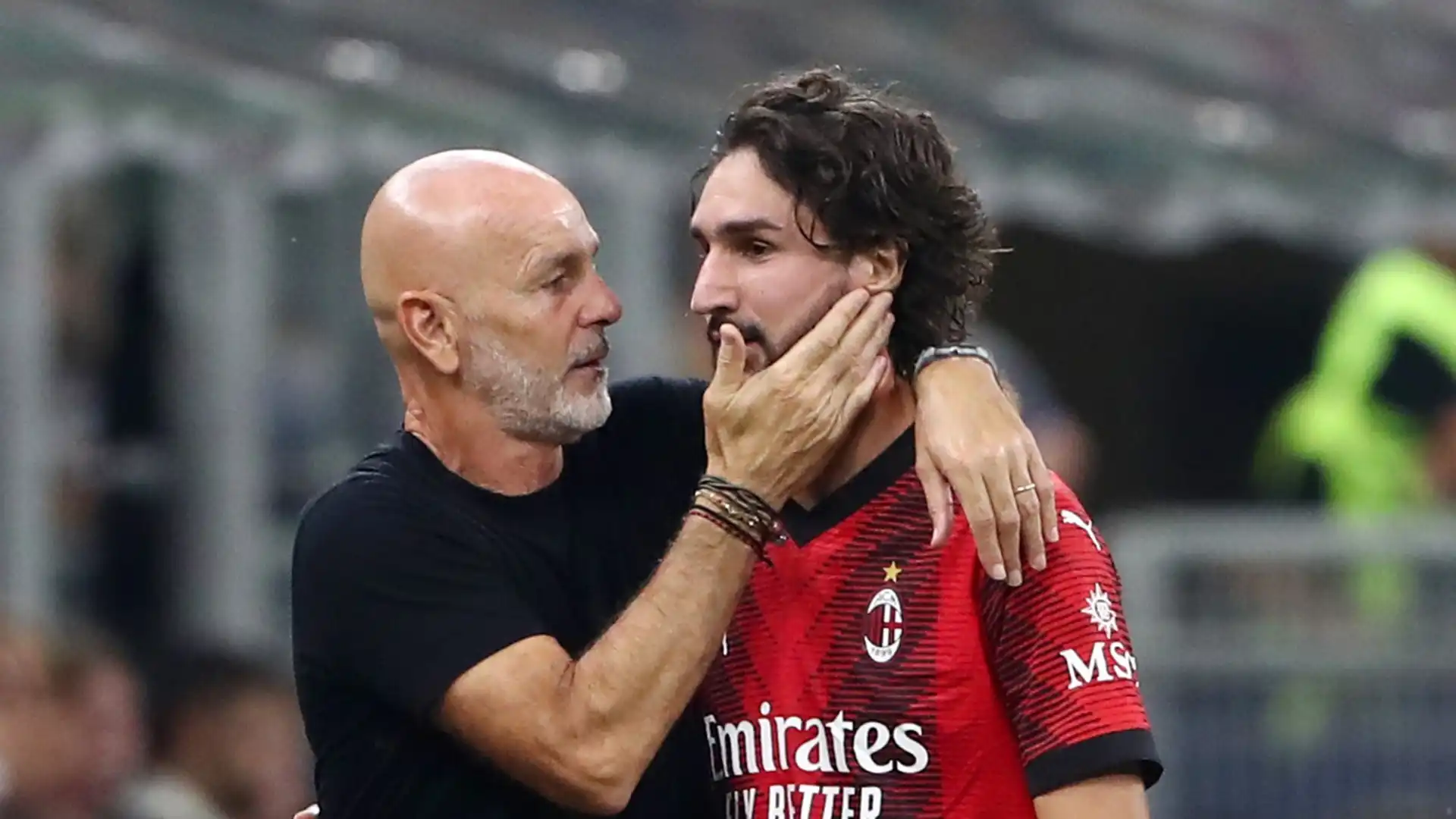 Il Milan sta pianificando il mercato di gennaio, che potrebbe vedere la partenza di alcuni esuberi della rosa di Stefano Pioli