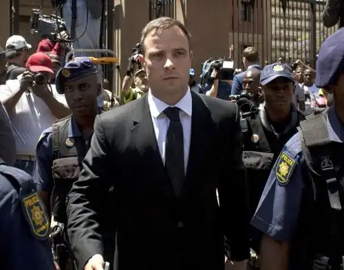 Film su Pistorius. Famiglia: “Facciamo causa”