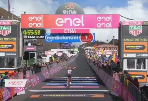 Giro: tappa a Polanc, maglia rosa a Jungels