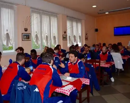 Cuochi e camerieri per gli avversari