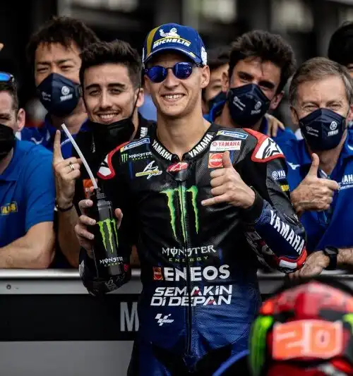 MotoGp, Fabio Quartararo mette pressione a Pecco Bagnaia