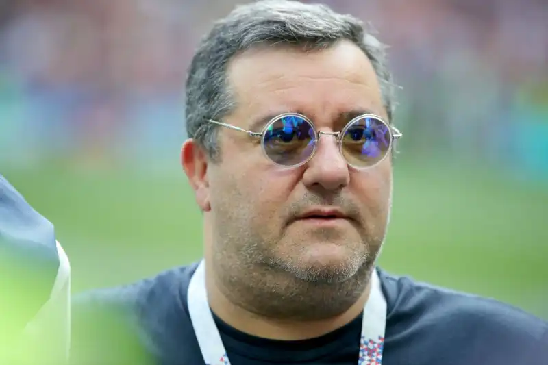 Duro contrattacco di Raiola alla Figc