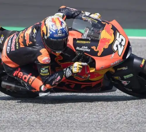 Moto2, Raul Fernandez trionfa a Misano