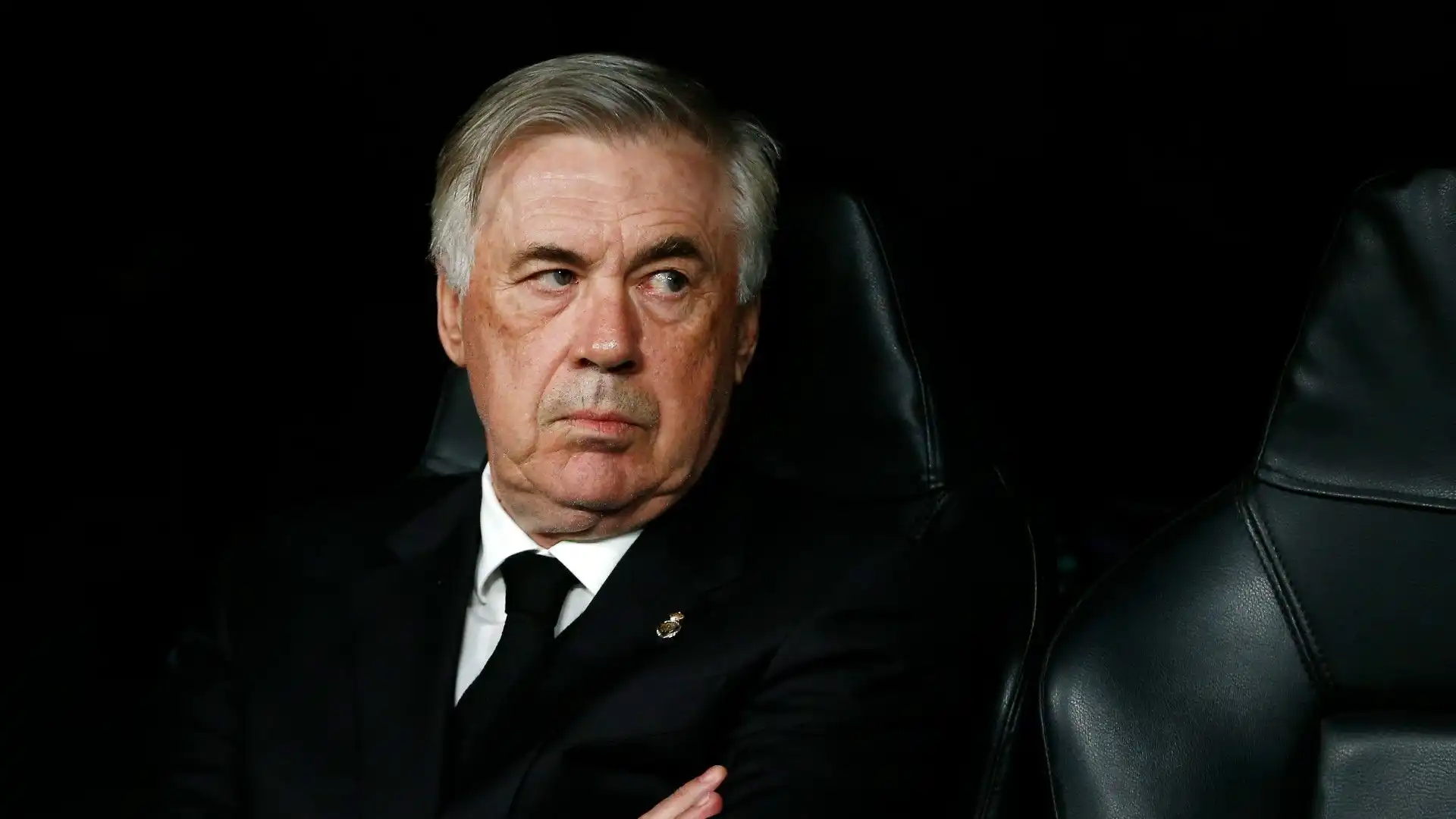 Real Madrid: per la difesa piace un calciatore del Liverpool. Foto
