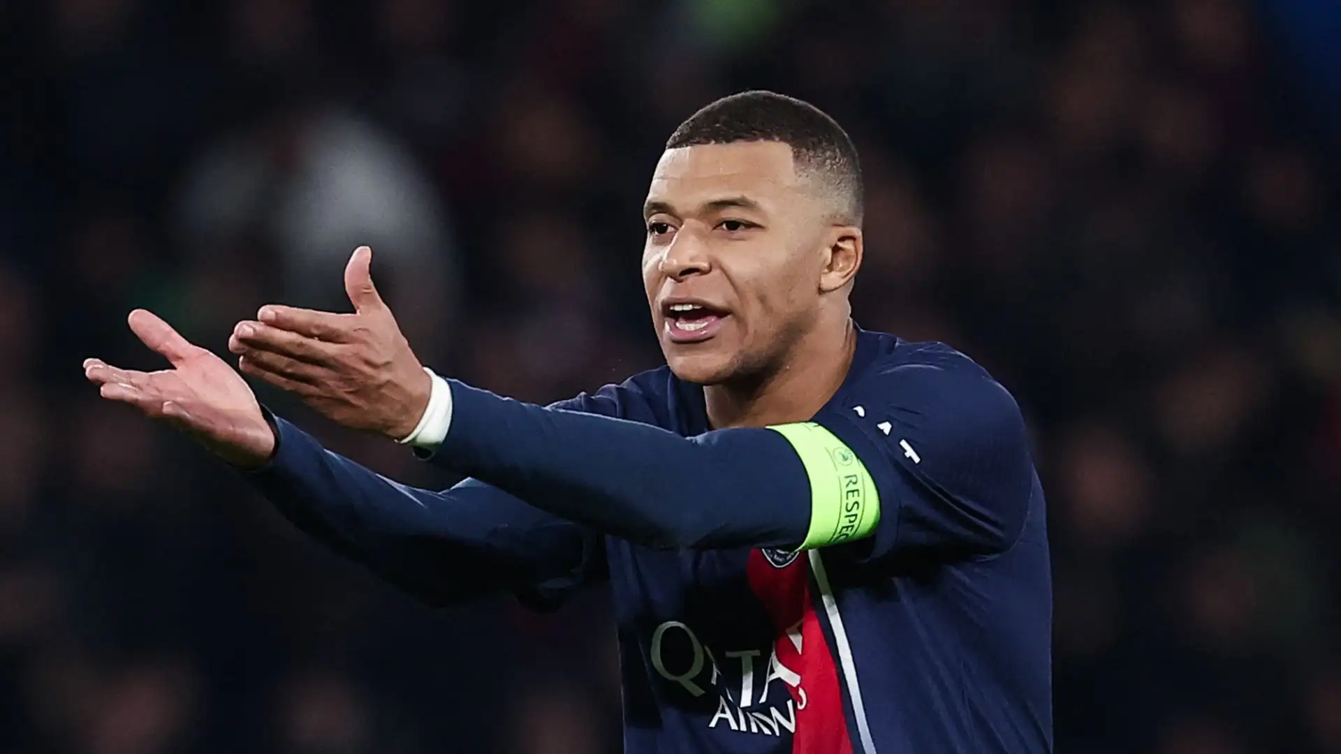 Mbappé ha spiegato di aver bisogno di tempo per riflettere, ma il Real Madrid vuole una risposta entro gennaio
