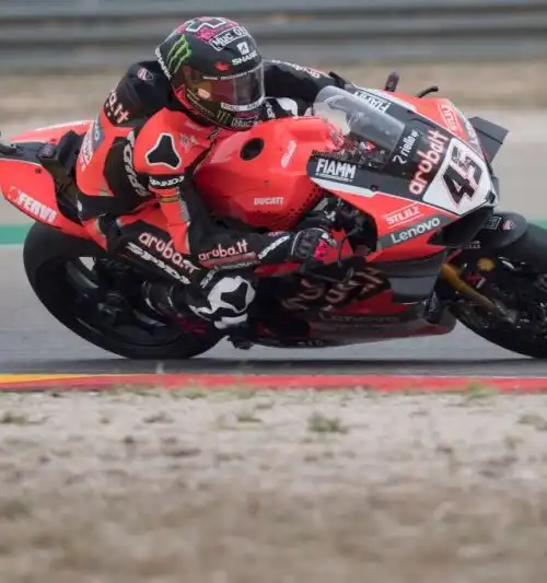 Superbike, Scott Redding davanti a Jonathan Rea e Toprak Razgatlioglu