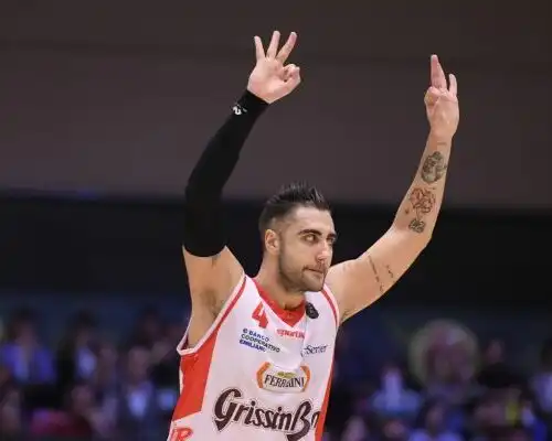 La Virtus Bologna ufficializza Aradori