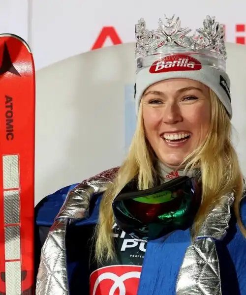 Regina Mikaela: corona e trono per la Shiffrin dopo la storica vittoria. Le foto