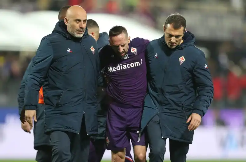 Fiorentina, incubo senza fine: Ribery si opera