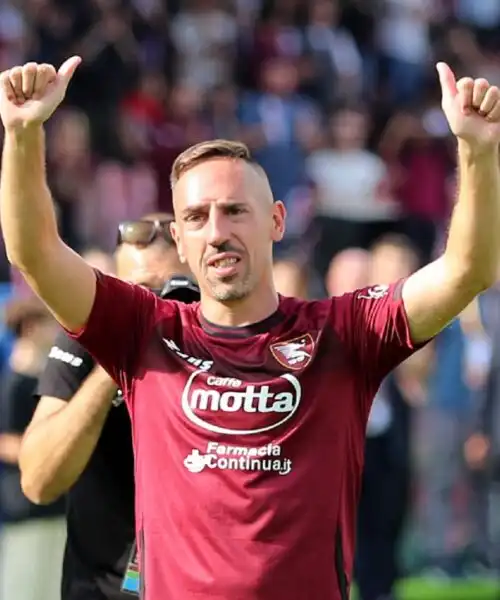 Franck Ribery scoppia in lacrime in campo a Salerno