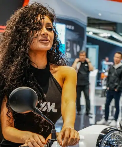 Eicma 2023, un affolatissimo giovedì: le foto