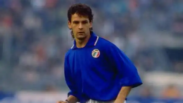 Roberto Baggio è nato a Caldogno il 18 febbraio 1967.
