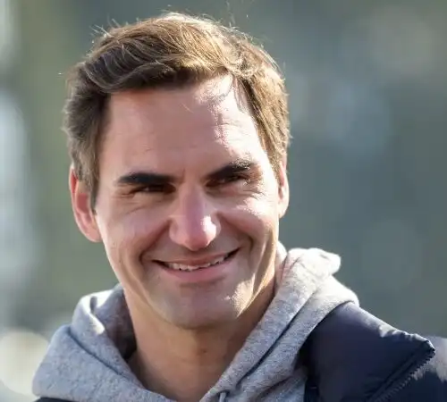 Guerra in Ucraina, il gesto di Roger Federer fa il giro del mondo
