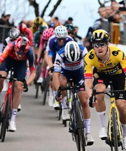 Primoz Roglic splende alla Tirreno-Adriatico, Kamna leader