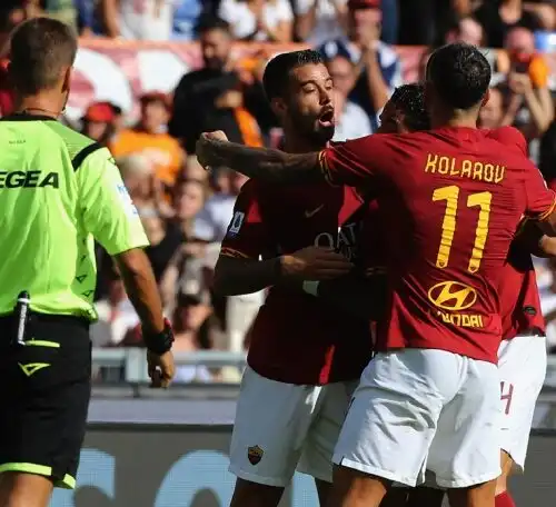 Roma, polemica Var. Pari Lazio, tris Atalanta
