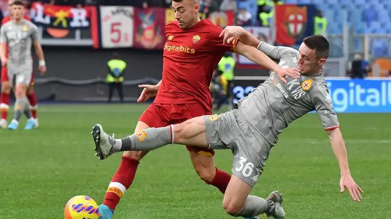 I migliori e i peggiori della partita all'Olimpico tra una Roma poco lucida e un Genoa molto compatto in difesa