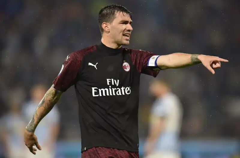 Il Milan riceve la prima offerta per Romagnoli