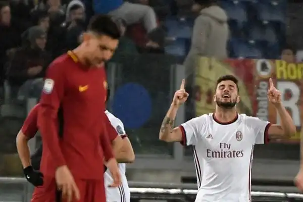 Dopo un primo tempo a reti inviolate, nella ripresa Cutorne e Calabria regalano a Gattuso tre punti d'oro.