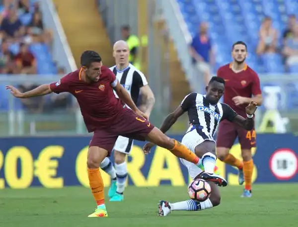 Esordio in goleada per la Roma in serie A. All'Olimpico la squadra di Spalletti lancia un messaggio alla favoritissima Juve travolgendo l'Udinese grazie alla doppietta di Perotti, Dzeko e Salah.