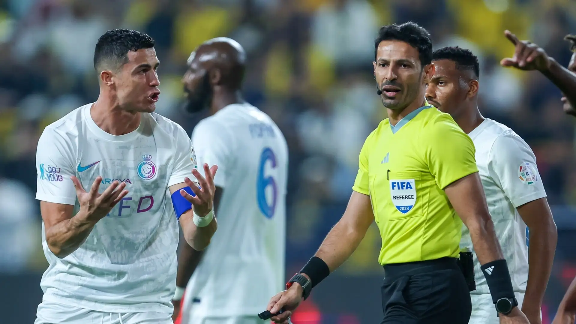 Il suo tiro è stato parato con un braccio dal centrocampista Birama Touré, ma l'arbitro non se ne è accorto