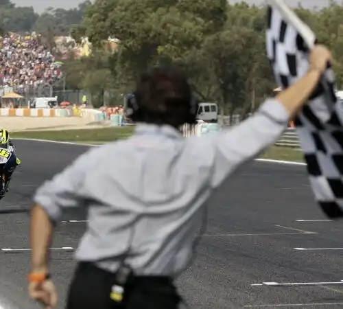 Valentino Rossi a Portimao ricordando l’Estoril