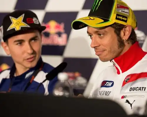Dovizioso: “Lorenzo come Rossi? Non c’entra nulla”