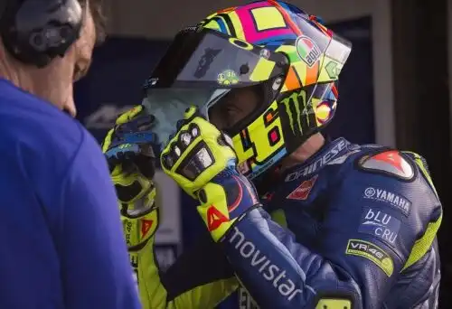 Valentino Rossi promuove il motore, non il telaio