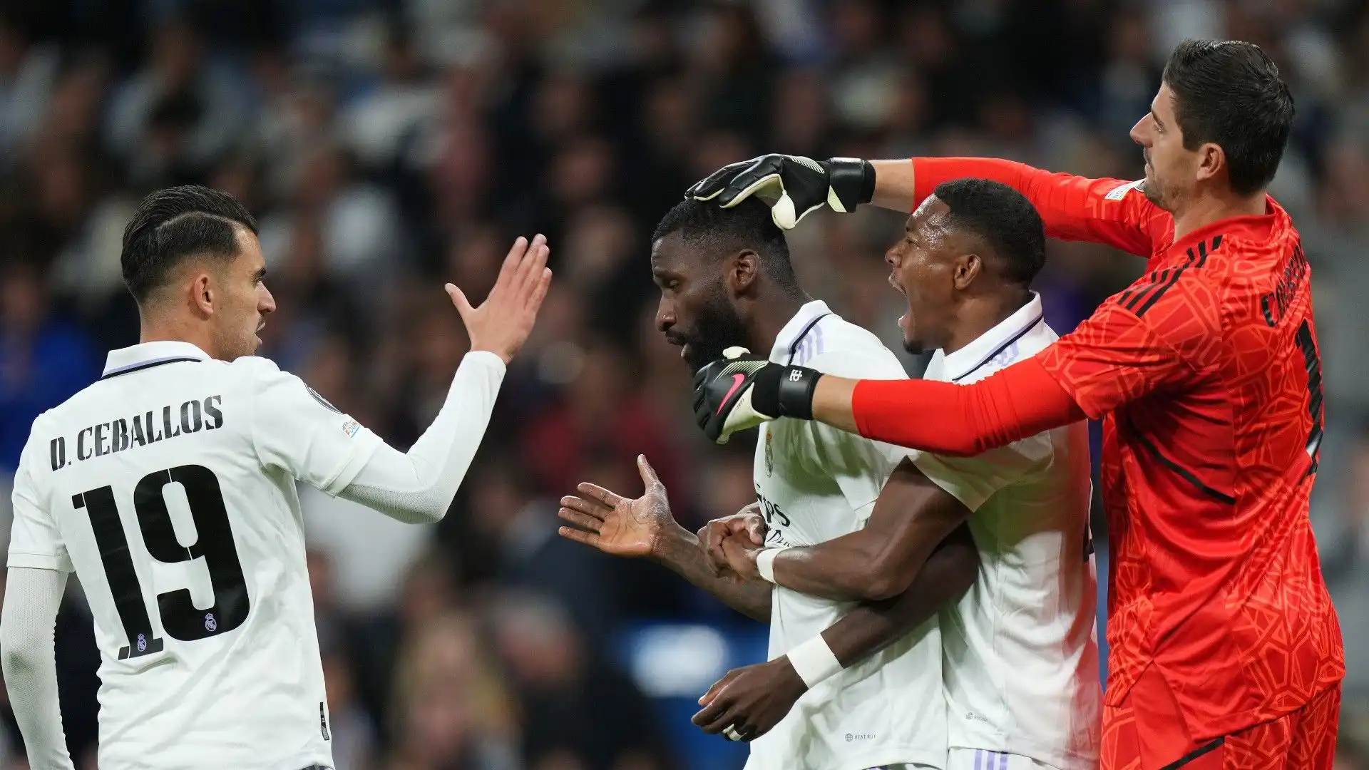 Rudiger, scivolata incredibile: le foto