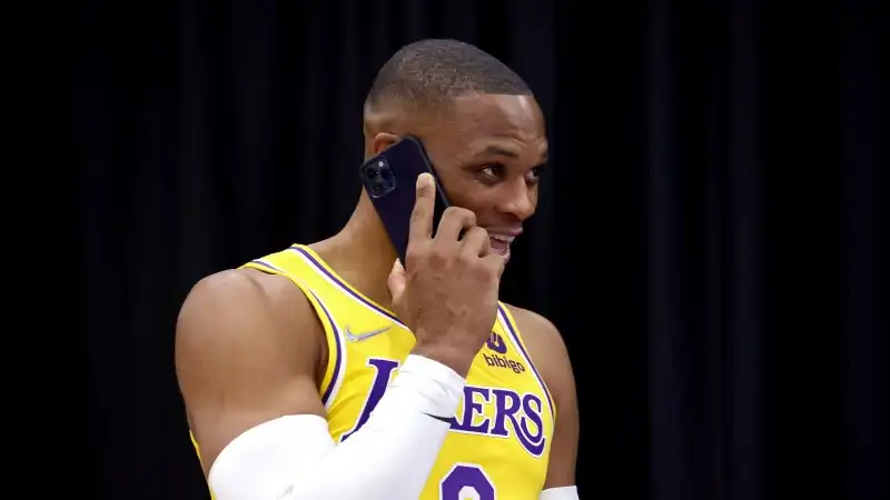 NBA: super Westbrook ma i LA Lakers cadono a New York