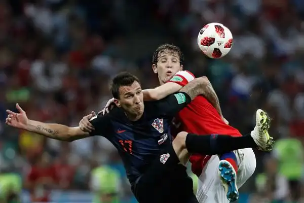A Sochi infinito quarto di finale vinto ai rigori da Modric e compagni dopo il 2-2 del 120': ora sfida all'Inghilterra.