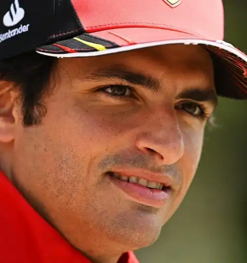 F1, Ferrari: Carlos Sainz tira le orecchie alla FIA