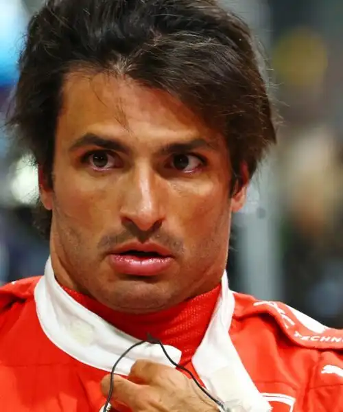 Ferrari, furia Sainz: ‘Almeno sono finito davanti a loro’. Le immagini