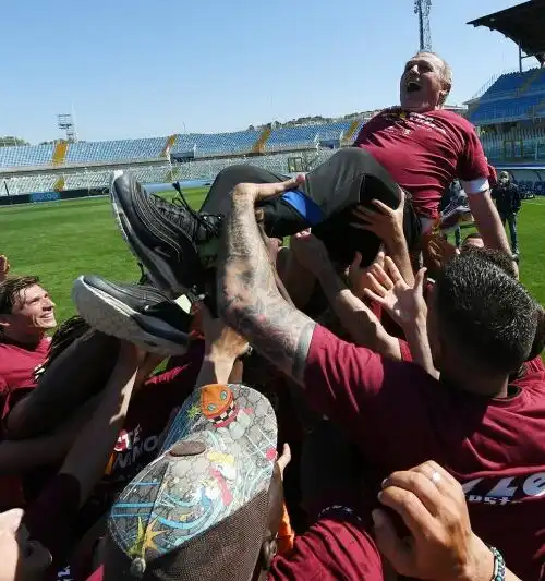 Salernitana, è qui la festA. Le foto