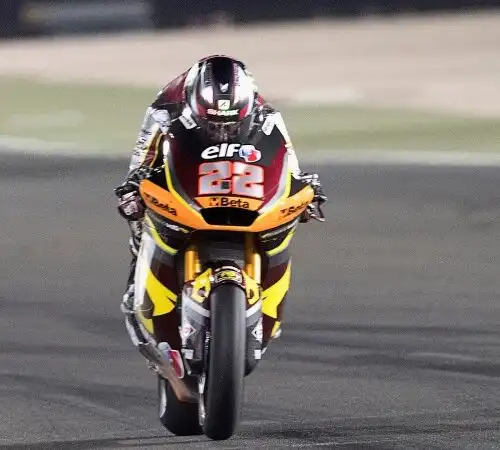 Moto2: Sam Lowes si conferma in pole, Bezzecchi in prima fila