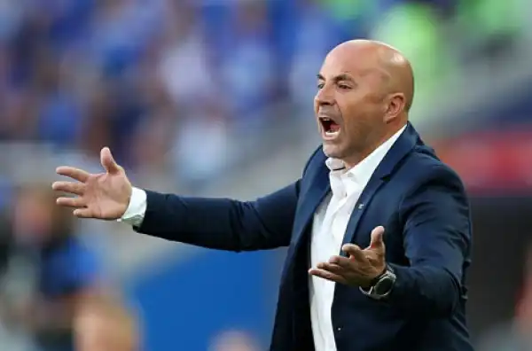 Jorge Sampaoli non fa le valigie