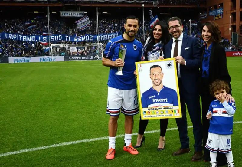Per i blucerchiati in gol Defrel e Caprari nei minuti finali. Quagliarella premiato come capocannoniere.