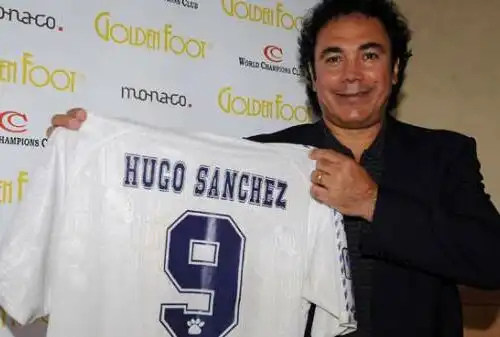 Real Madrid, Hugo Sanchez si candida